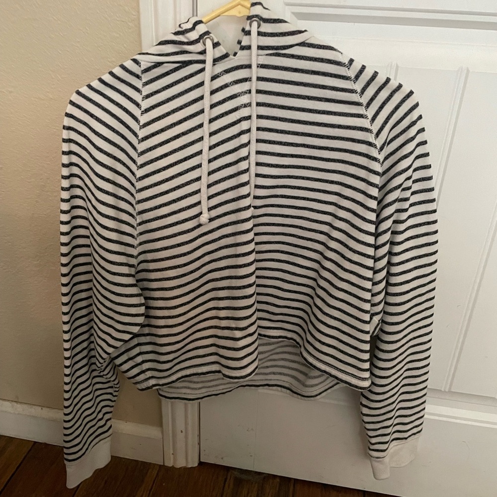 H&M Stripped Cropped Hoodie